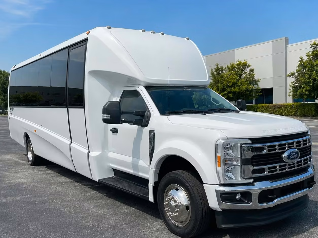 apache junction 25 passenger minibus rental