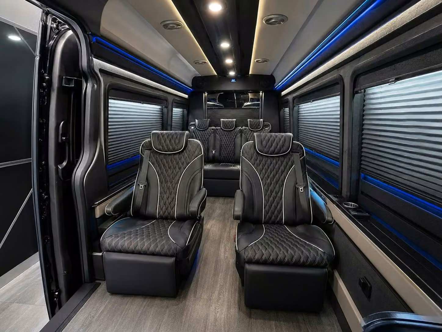 apache junction private tour buses for long layovers in apache junction